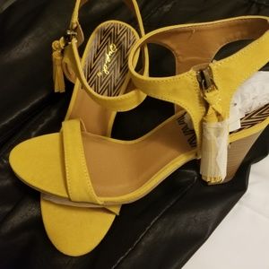 Beautiful Yellow Suede Sandal NWOT...